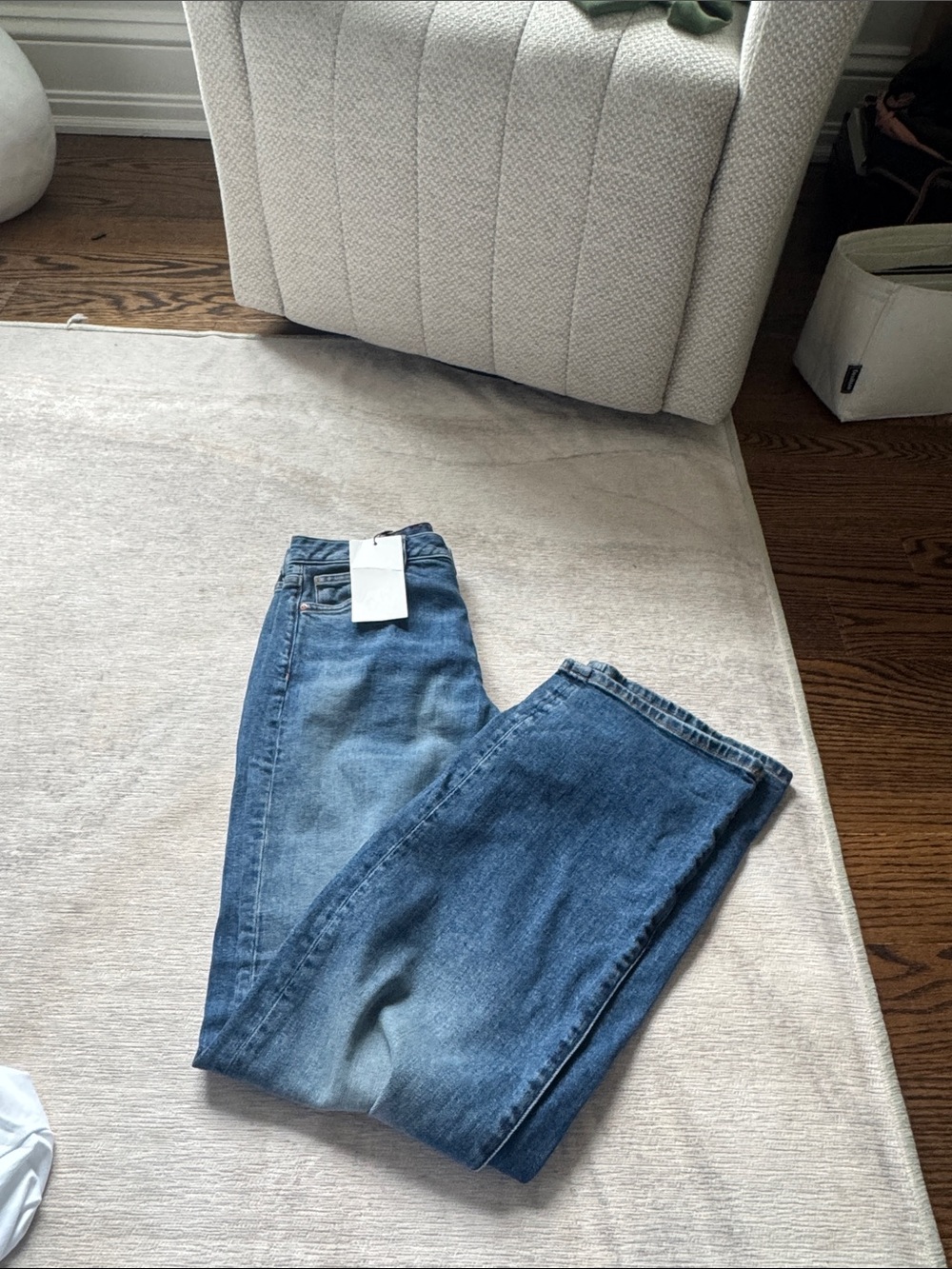 Zara new relaxed fit blue jeans